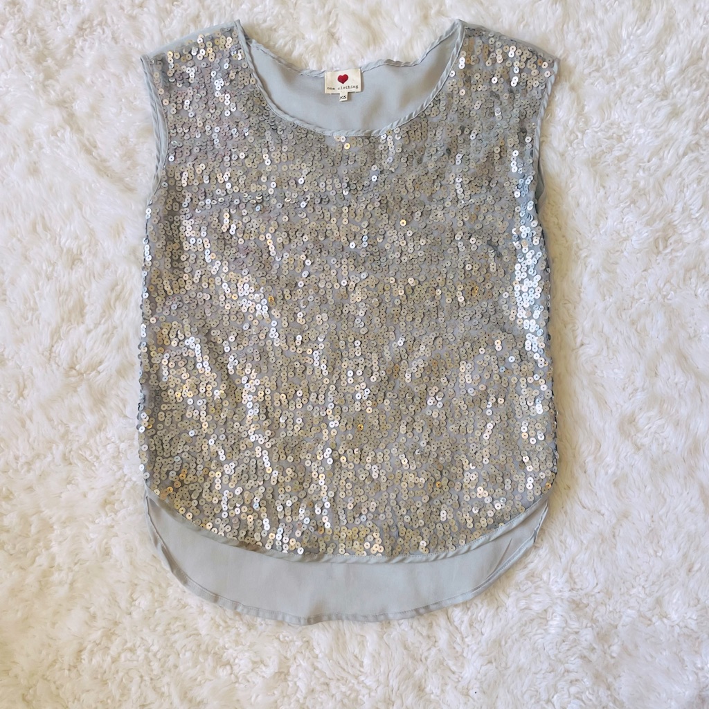 Sequence Top Silver